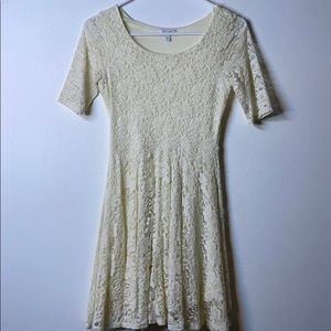 Delia*s cream lace dress